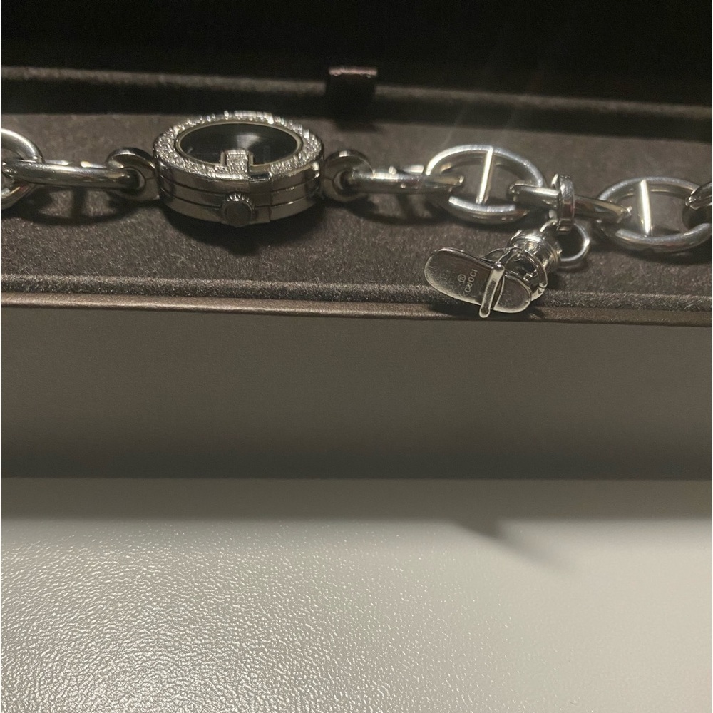 GUCCI Watch - Picture 2 of 11